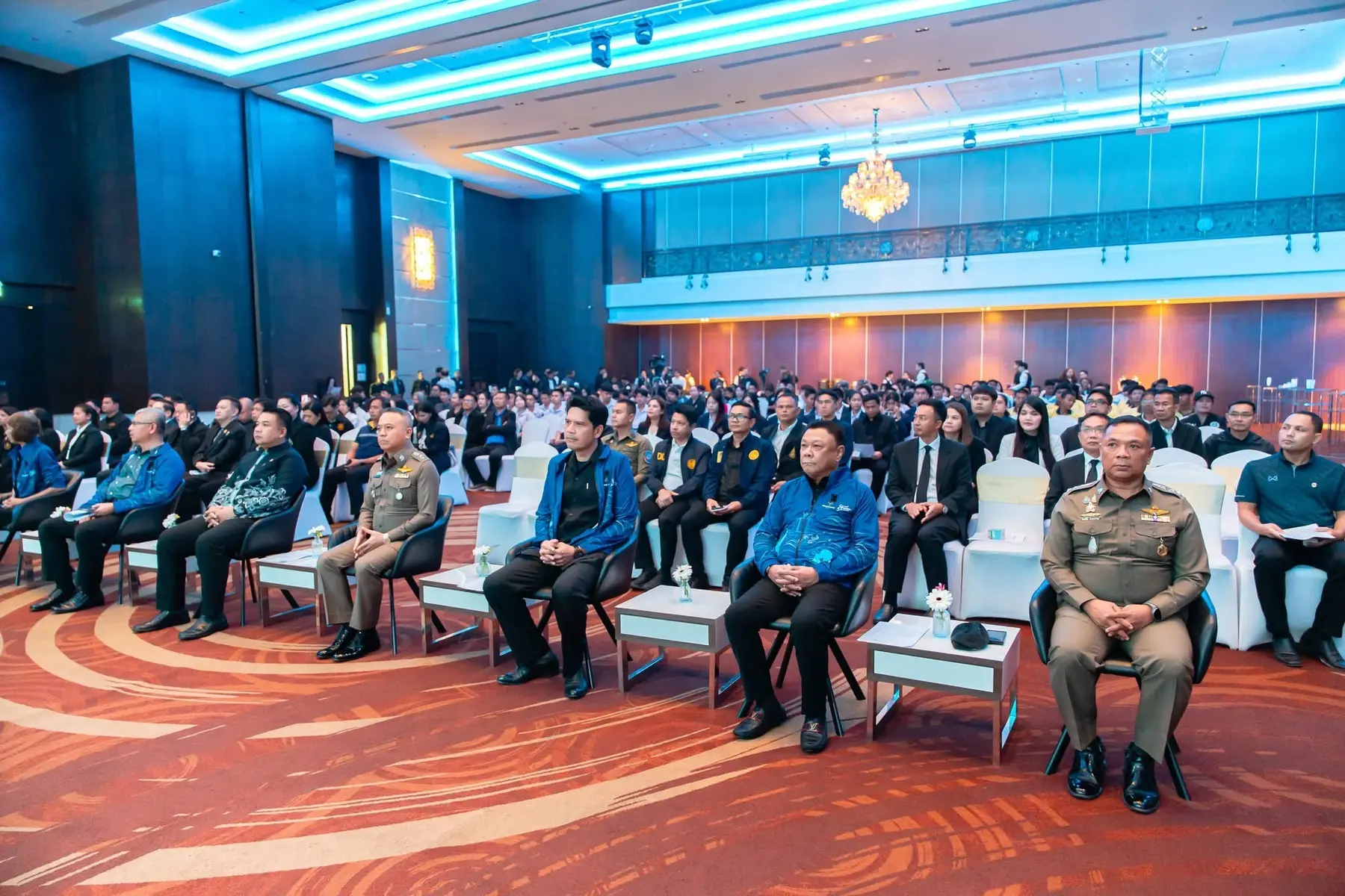 เวทีเสวนาพร้อมวิดีโอนำเสนอความพร้อมของประเทศไทยสำหรับการแข่งขันปี 2025